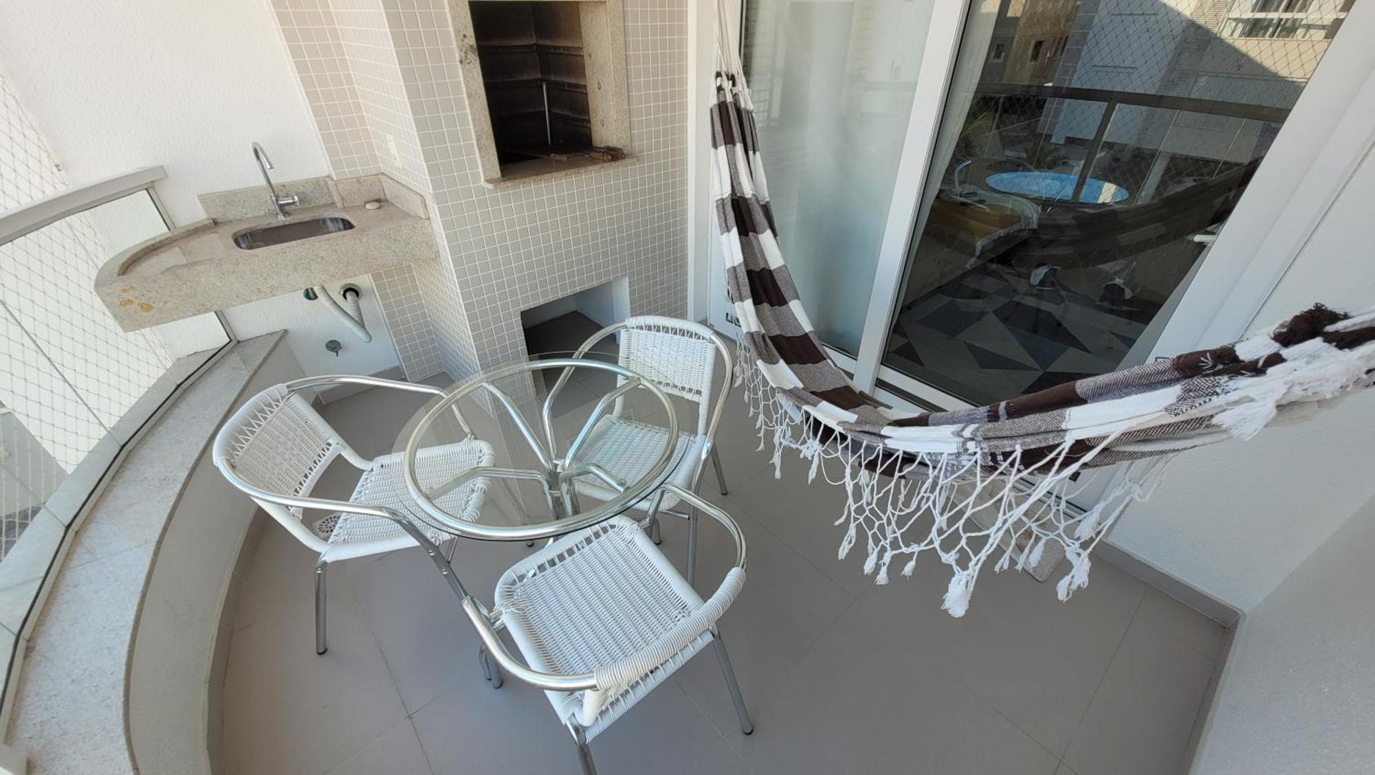 Apartamento frente para a piscina a uma quadra da praia Florianopolis Exterior foto