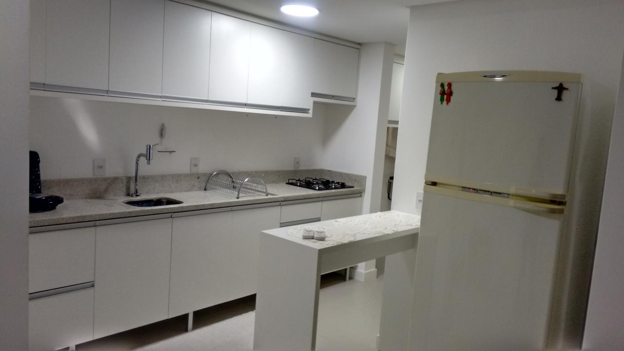 Apartamento frente para a piscina a uma quadra da praia Florianopolis Exterior foto