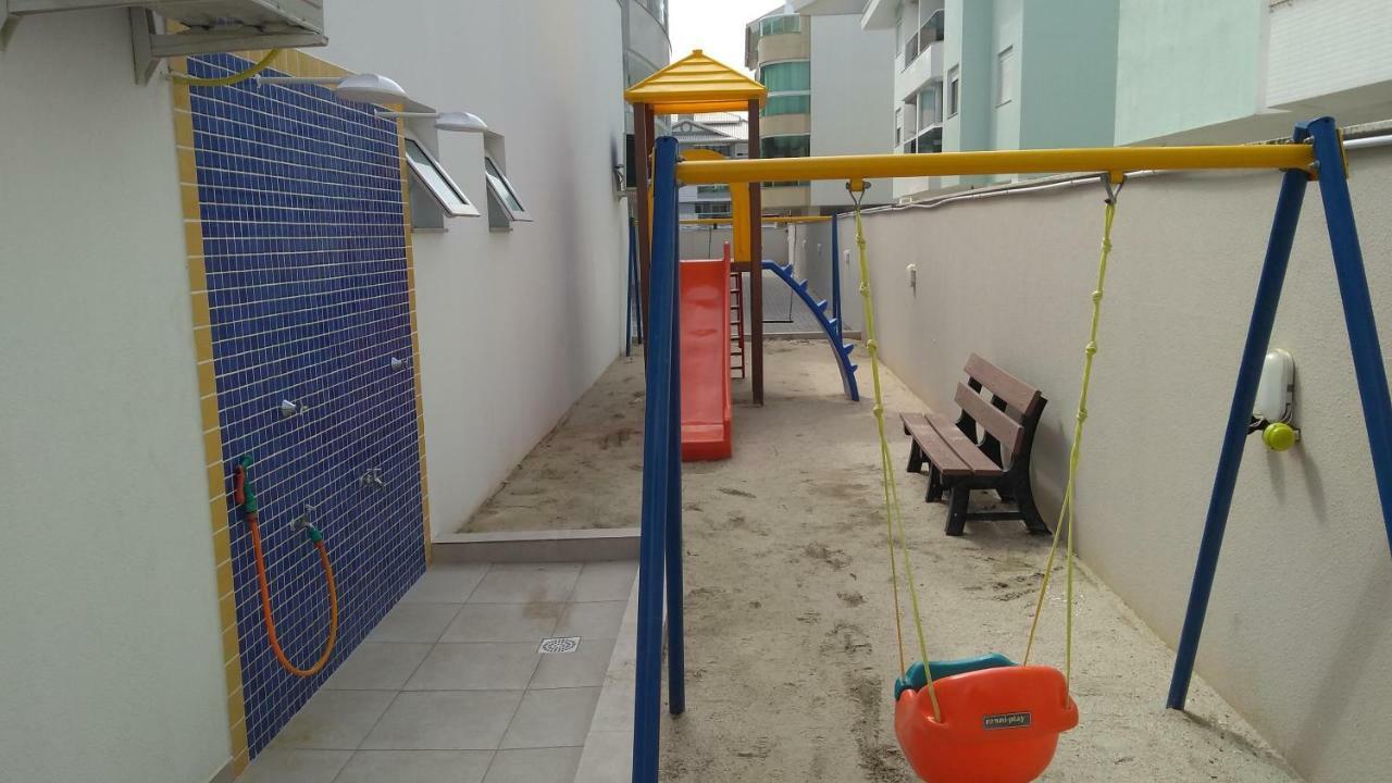 Apartamento frente para a piscina a uma quadra da praia Florianopolis Exterior foto